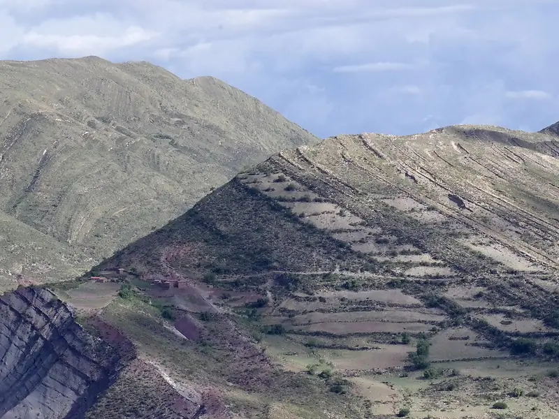 Montañas y parcelas agrícolas de Marágua, Chuquisaca